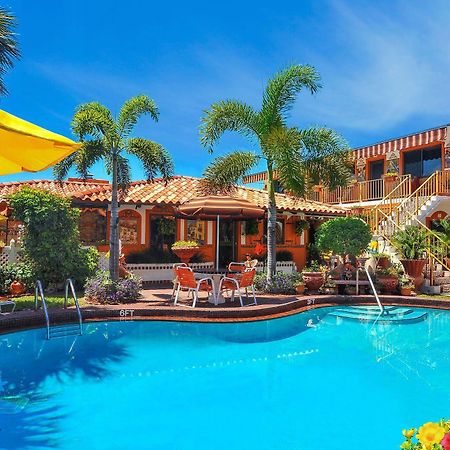 Blue Seas Courtyard Hotel Lauderdale-by-the-Sea Bagian luar foto