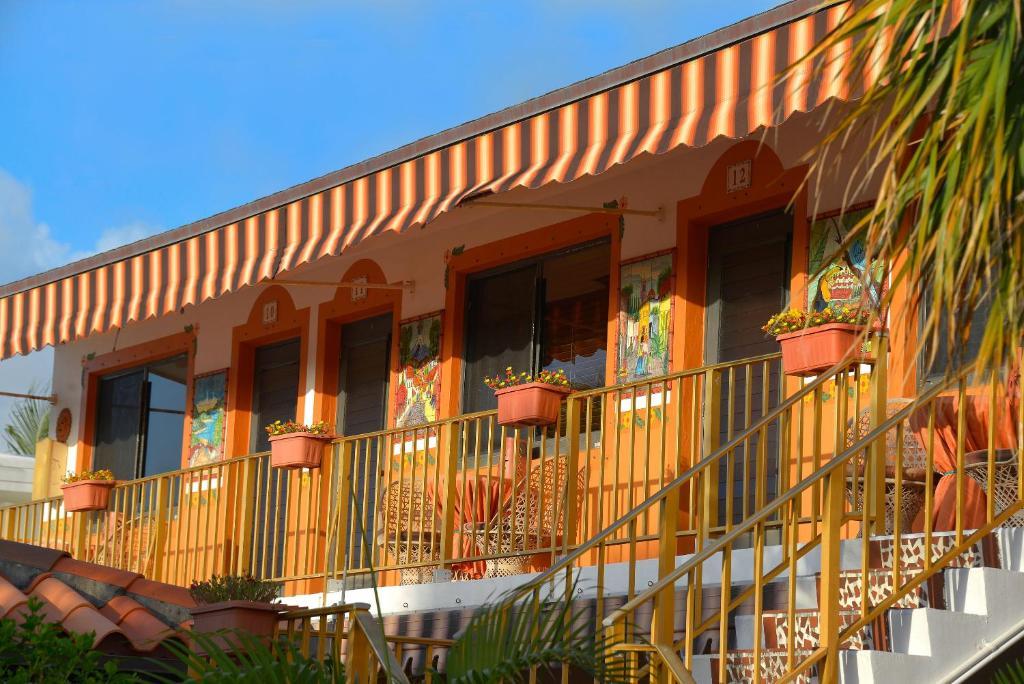 Blue Seas Courtyard Hotel Lauderdale-by-the-Sea Bagian luar foto