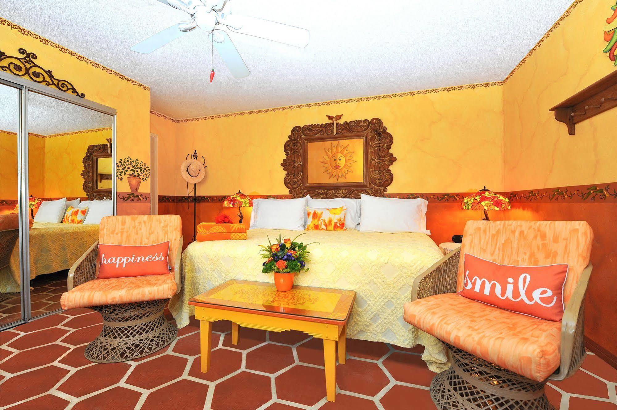Blue Seas Courtyard Hotel Lauderdale-by-the-Sea Bagian luar foto