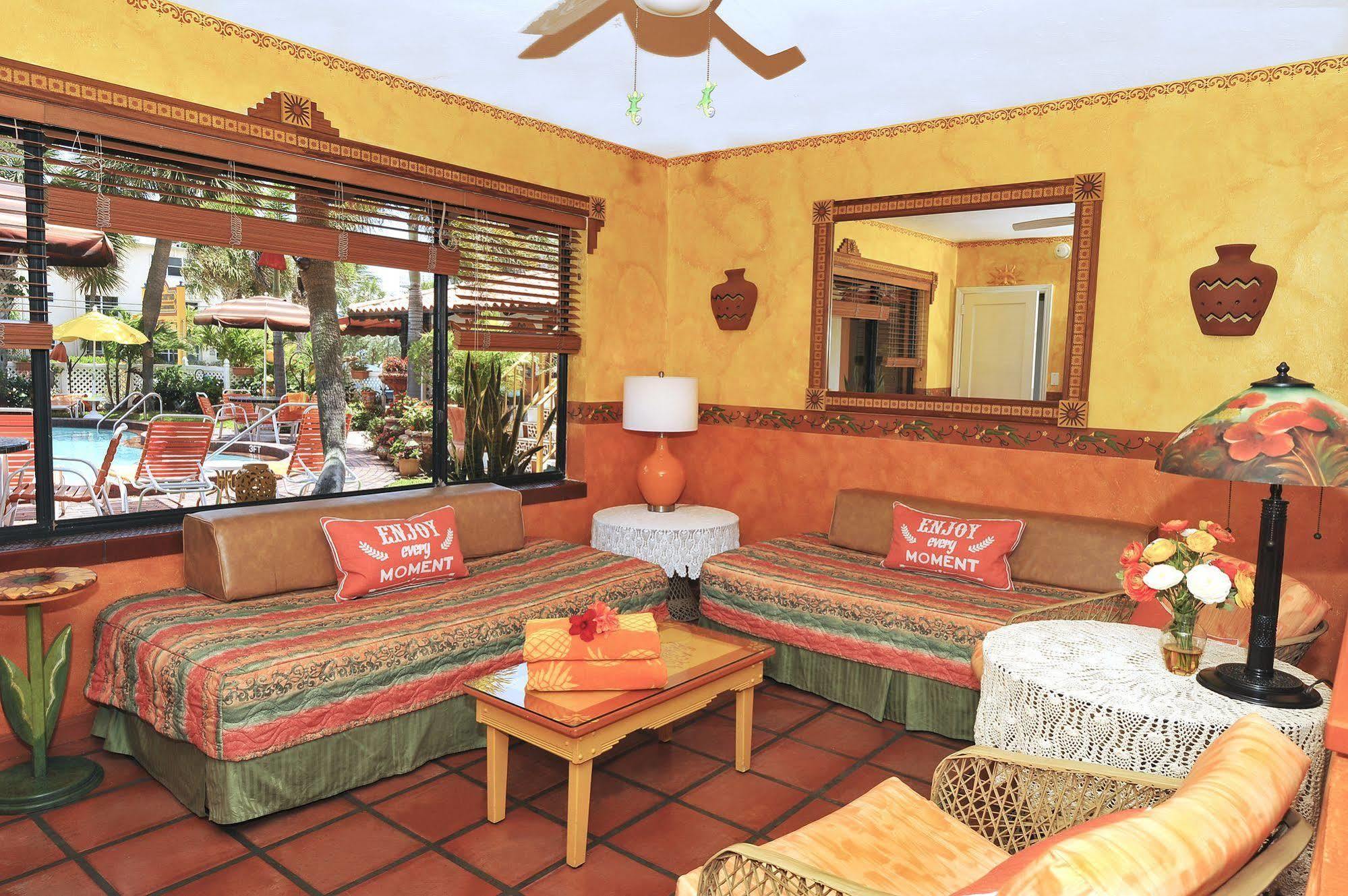 Blue Seas Courtyard Hotel Lauderdale-by-the-Sea Bagian luar foto