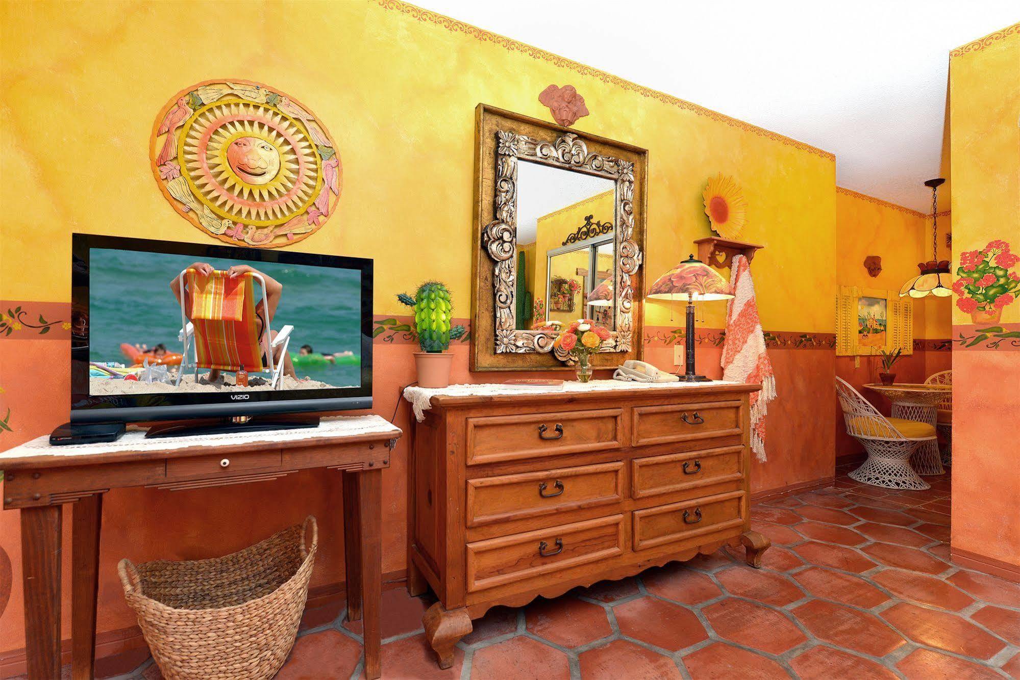 Blue Seas Courtyard Hotel Lauderdale-by-the-Sea Bagian luar foto