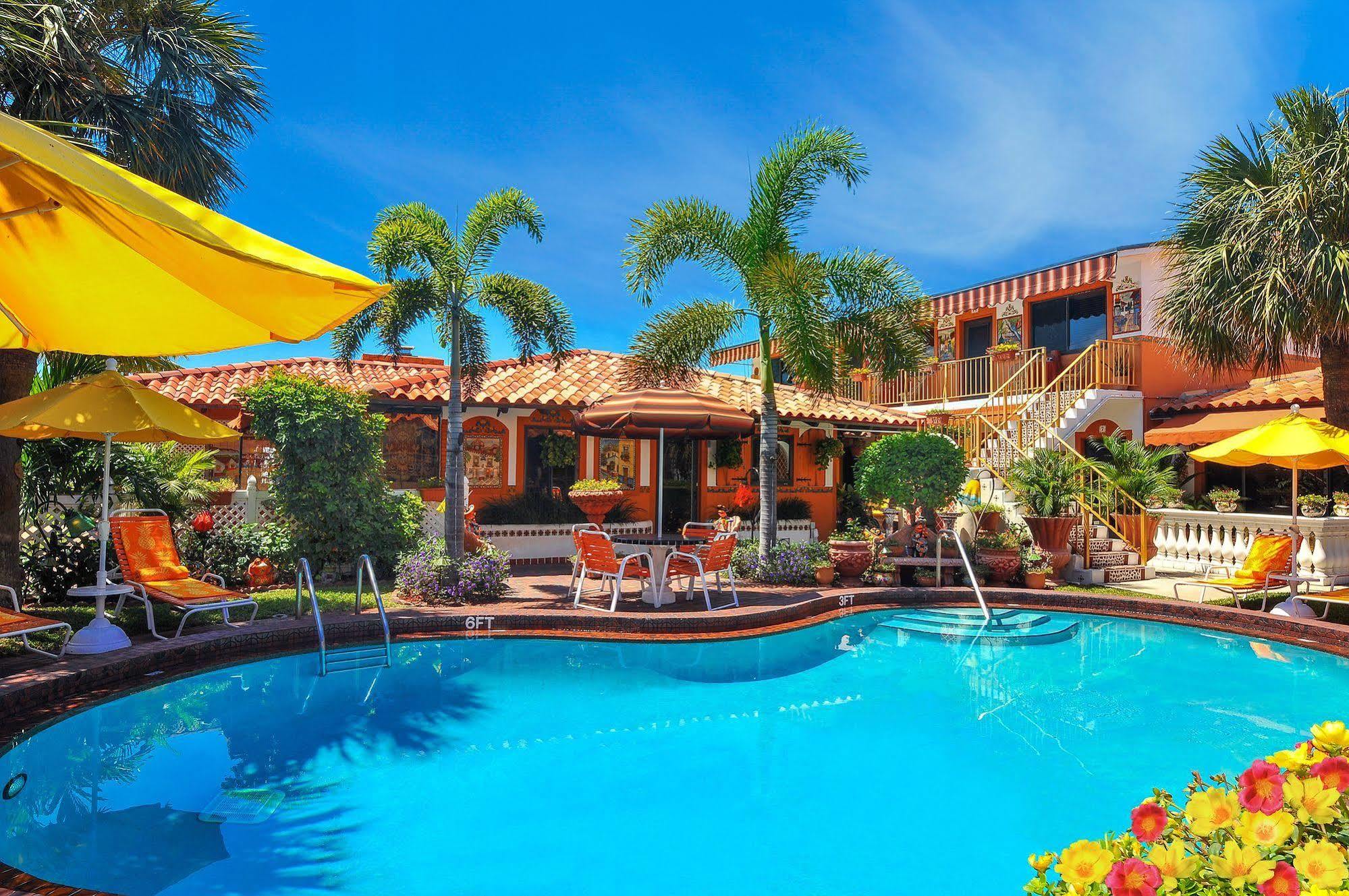 Blue Seas Courtyard Hotel Lauderdale-by-the-Sea Bagian luar foto