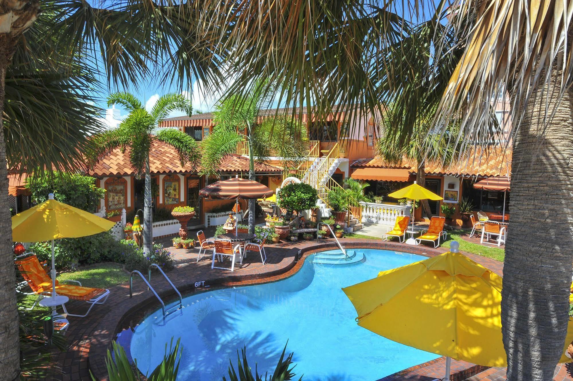 Blue Seas Courtyard Hotel Lauderdale-by-the-Sea Bagian luar foto
