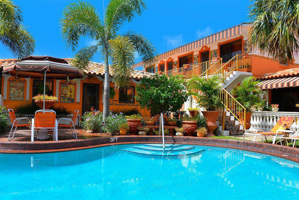 Blue Seas Courtyard Hotel Lauderdale-by-the-Sea Bagian luar foto