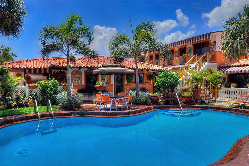 Blue Seas Courtyard Hotel Lauderdale-by-the-Sea Bagian luar foto